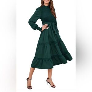 Elegant Green Midi Dress